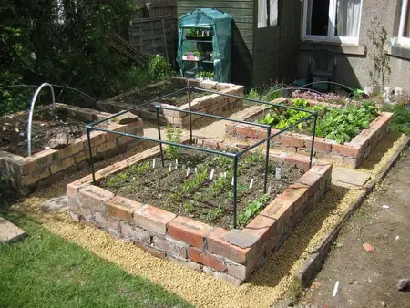 How to Build a Raised Garden Bed with Bricks