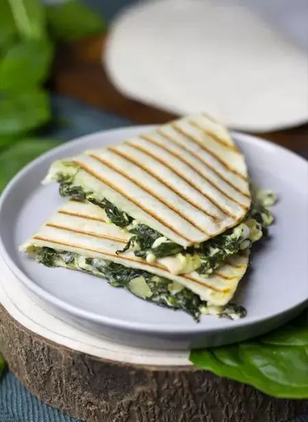 How to Make a Quesadilla with Spinach and Feta Cheese