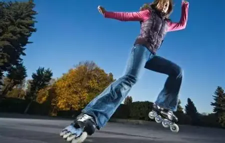How to Learn to Rollerblade