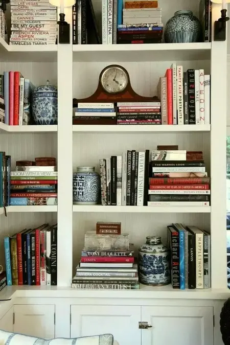 How to Style a Bookshelf