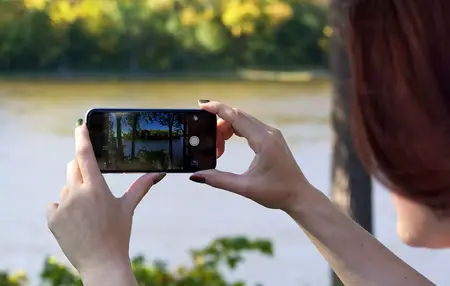 How to Use a Smartphone Camera