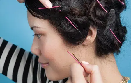 How to Style Your Hair Without Heat