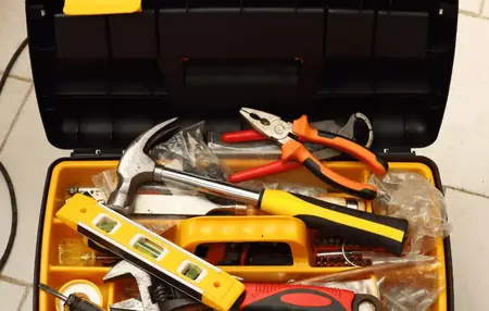 How to Use a Toolbox