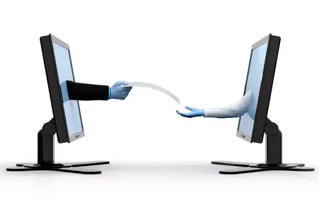 How to Use a Screen Sharing Tool to Collaborate with Others