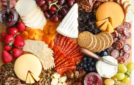 How to Make a Charcuterie Board