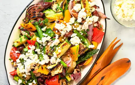 How to Make a Salad with Grilled Vegetables