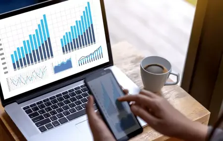 How to Build a Successful Career in Finance