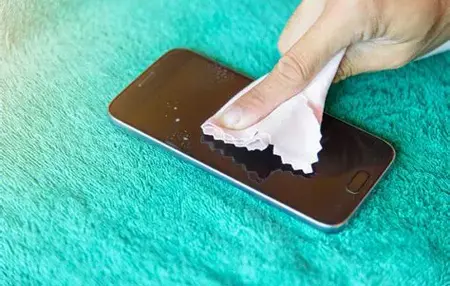 How to Clean a Phone
