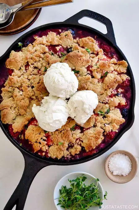 How to Make a Fruit Crumble