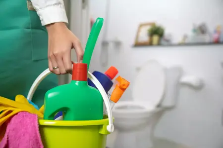 How to Clean a Bathroom