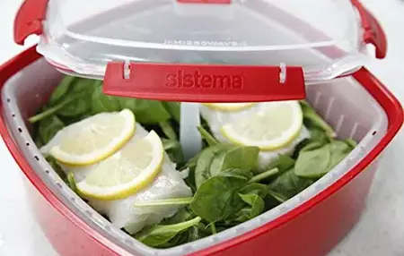 How to Use a Microwavable Steamer