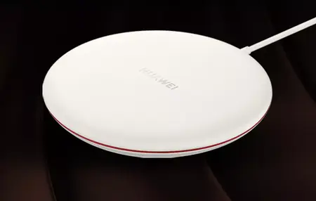 How to Use a Wireless Charger