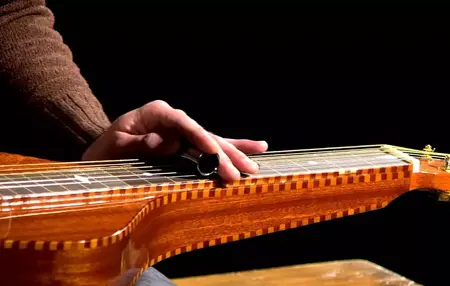 How to Learn to Play the Lap Steel Guitar