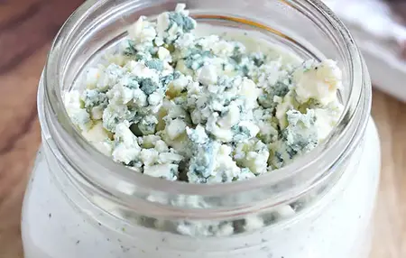 How to Make a Blue Cheese Dressing