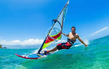 How to Use a Windsurf Board