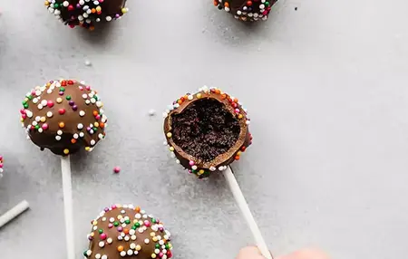 How to Make a Chocolate Cake Pops