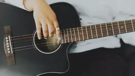 How to Learn to Play the Guitar in 30 Days