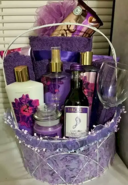 How to Make a DIY Mother's Day Basket