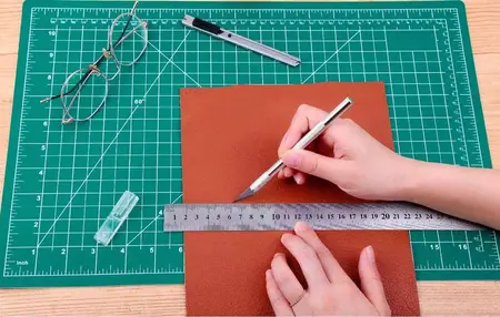 How to Use a Cutting Mat