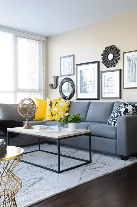 How to Decorate a Small Living Room