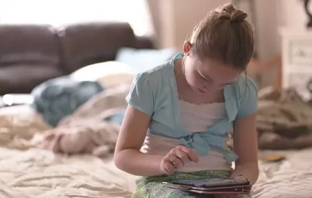 How to Use Technology to Stay Connected with Loved Ones