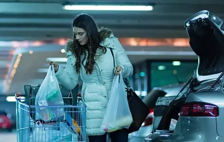 How to Be More Aware of Your Surroundings