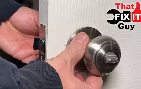 How to install a new door knob