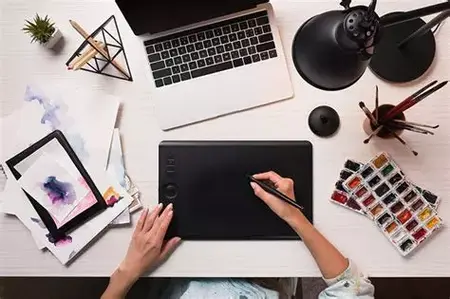 How to Learn to Use a Graphic Design Software