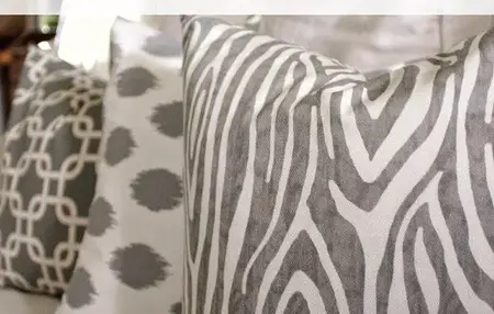 How to Make a DIY Pillow Covers
