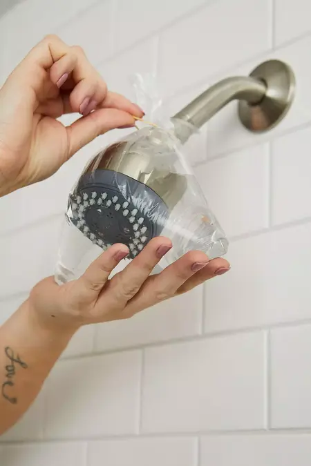 How to Clean a Shower Head