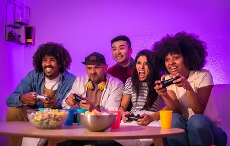 How to Organize a Family Game Night