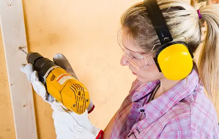 How to Use a Power Tool Safely
