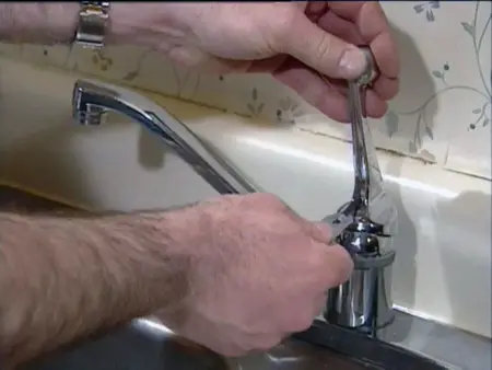 How to Repair a Leaky Faucet