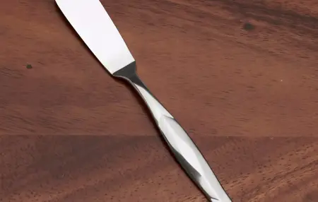 How to Use a Butter Knife