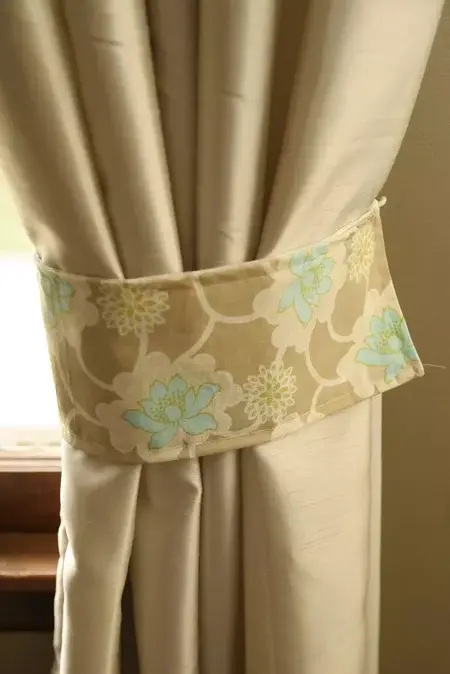 How to Make a Curtain