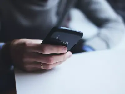 Memori HP Penuh? 7 Cara Mudah Kosongkan & Kembalikan Kinerja!