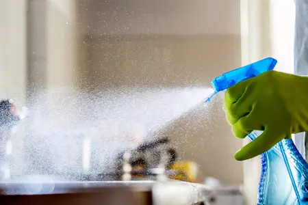 How to Make a Homemade Cleaning Spray