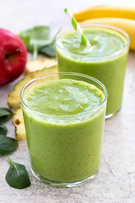 How to Make a Smoothie with Spinach