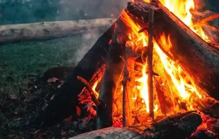 How to build a fire in wet conditions