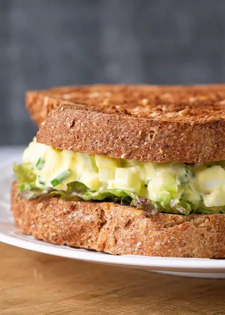 How to Make a Delicious Egg Salad Sandwich