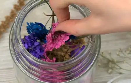 How to Preserve Flowers