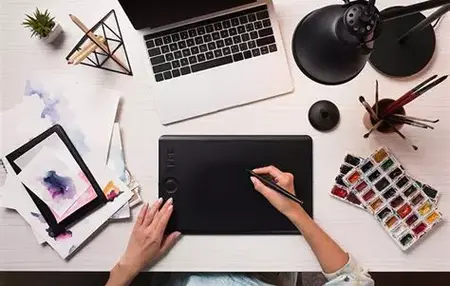 How to Learn to Use a Graphic Design Software