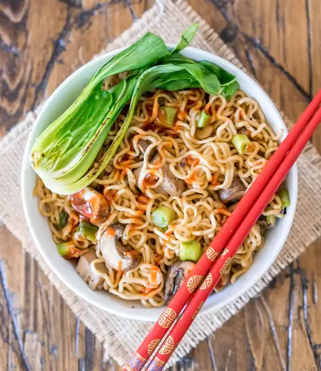 How to cook instant noodle more delicious