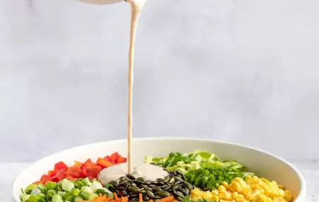 How to Make a Delicious Salad Dressing for Weight Loss