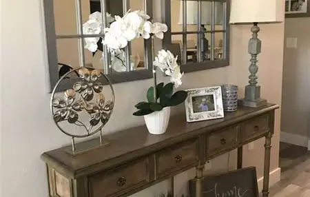 How to Create a Welcoming Entryway