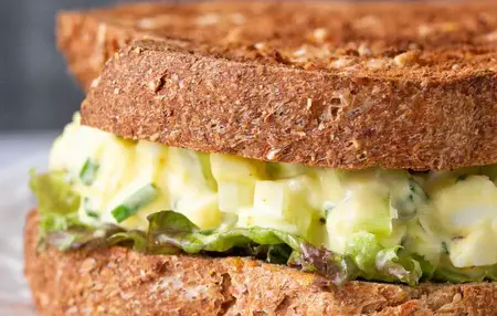 How to Make a Delicious Egg Salad Sandwich