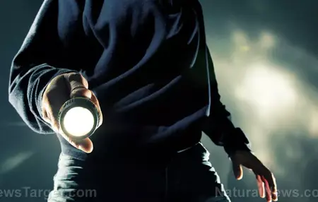 How to Use a Flashlight