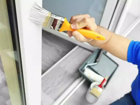 How to Use a Paintbrush