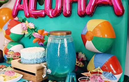 How to Throw a Themed Party