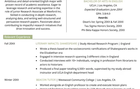 How to Build a Resume for a College Application